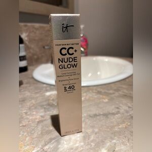 IT Cosmetics CC+ Nude Glow Medium Coverage Skin Tint NWB